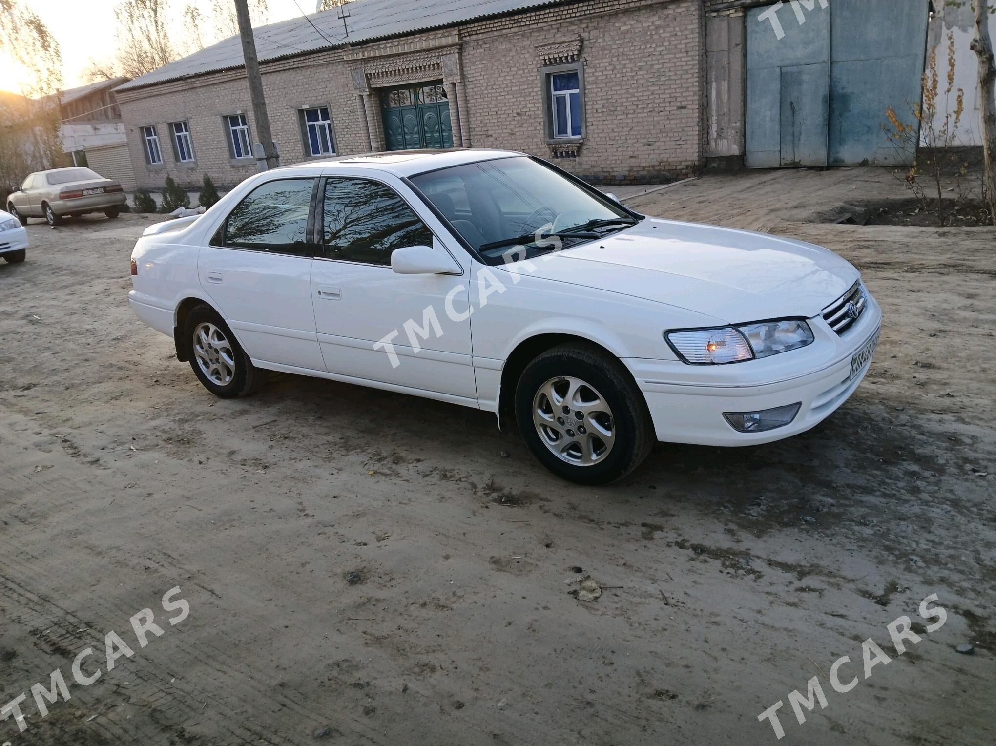 Toyota Camry 2001 - 130 000 TMT - Кёнеургенч - img 6