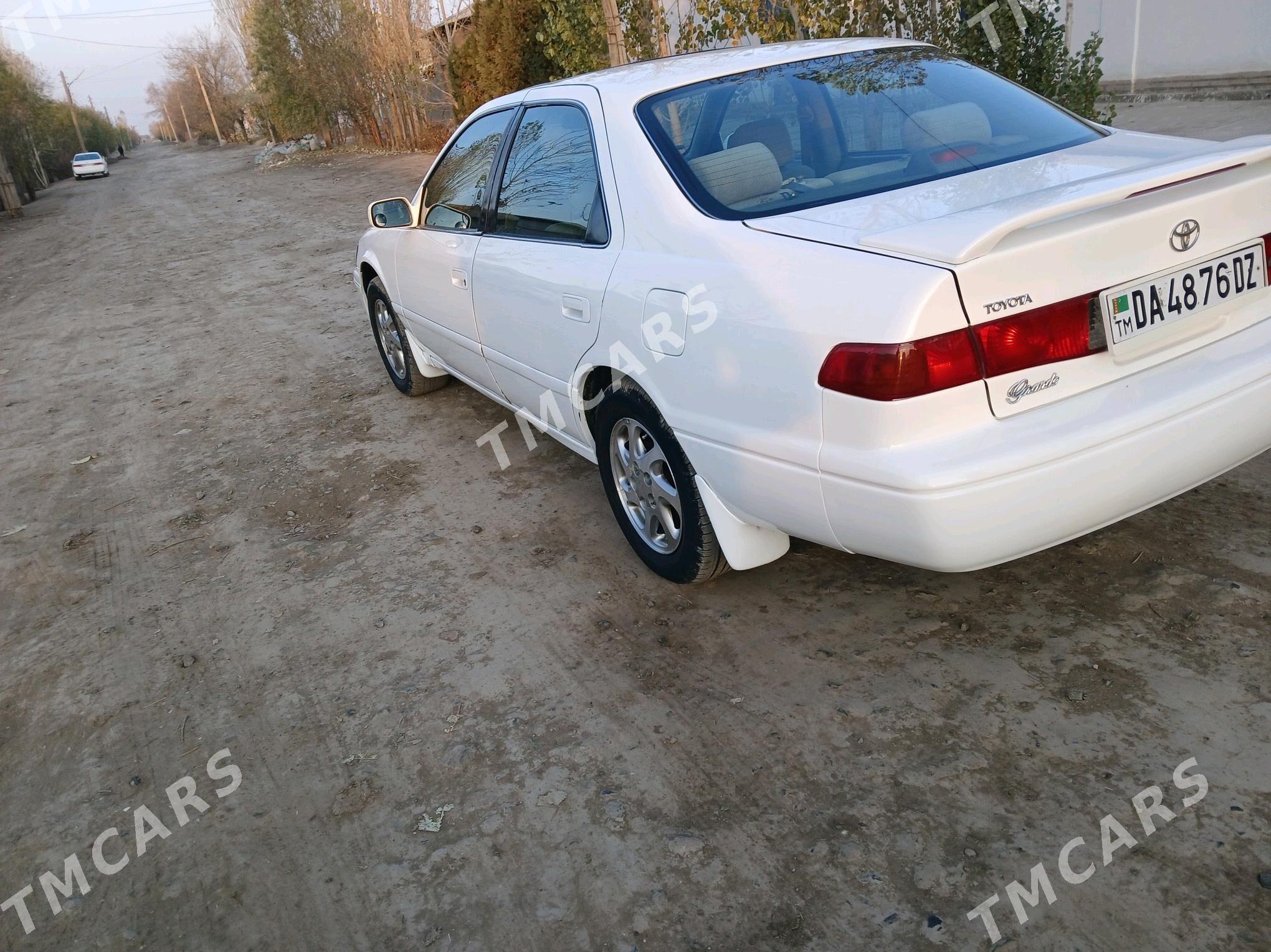 Toyota Camry 2001 - 130 000 TMT - Кёнеургенч - img 7