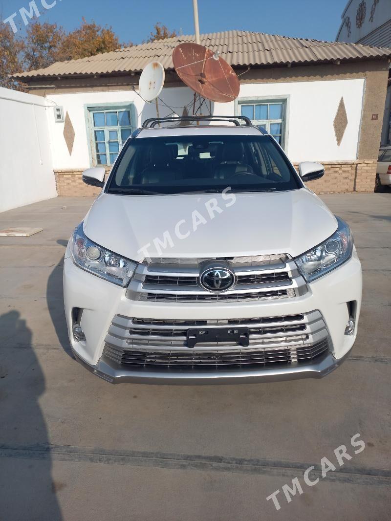 Toyota Highlander 2019 - 480 000 TMT - Мары - img 3