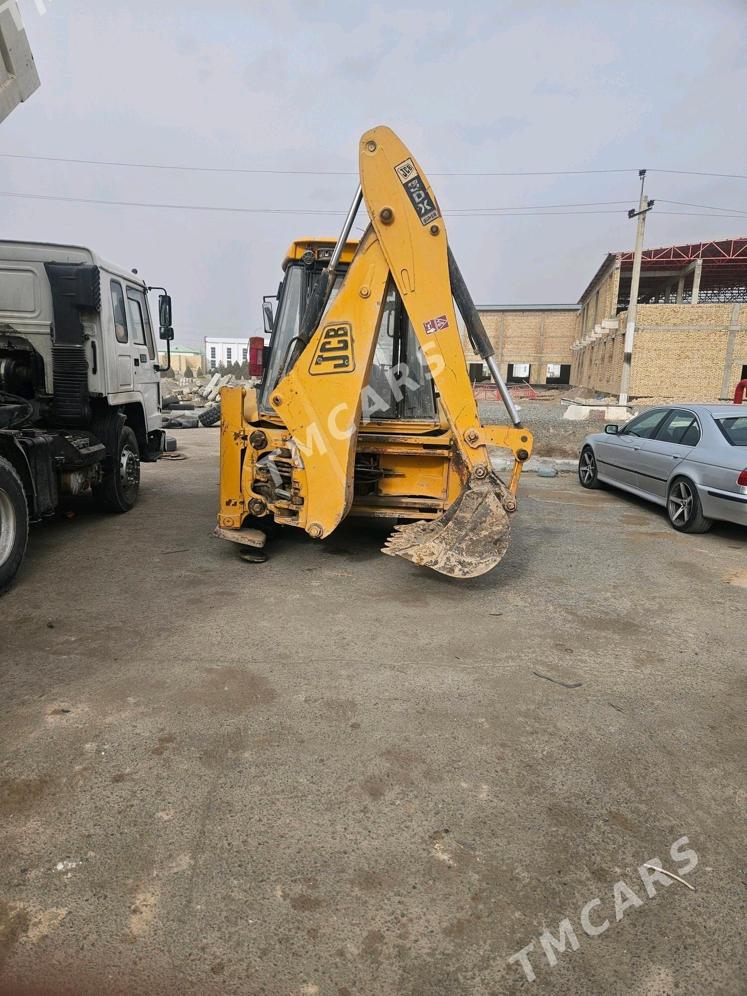 JCB 3CX Compact 2010 - 400 000 TMT - Daşoguz - img 2