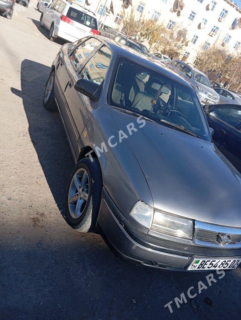 Opel Vectra 1990 - 30 000 TMT - Дашогуз - img 9