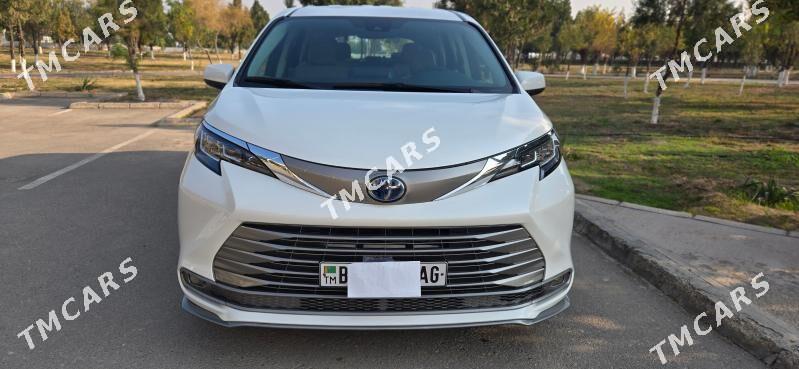 Toyota Sienna 2022 - 499 000 TMT - Бузмеин - img 2