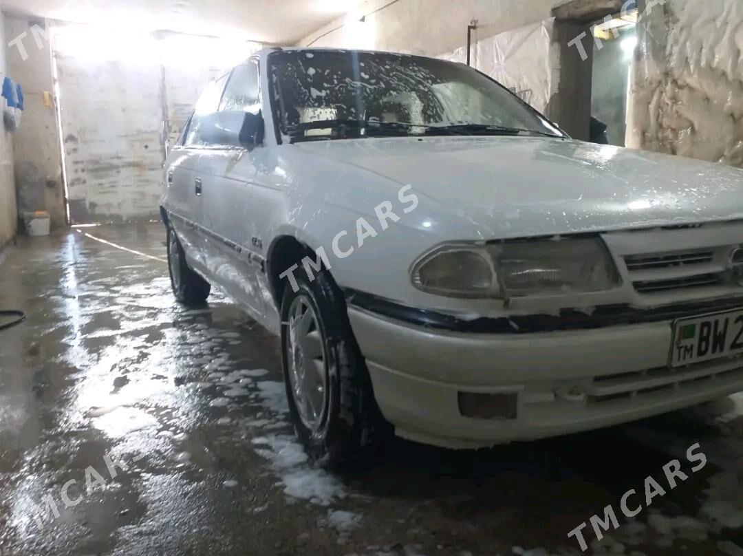 Opel Astra 1992 - 28 000 TMT - Дашогуз - img 5