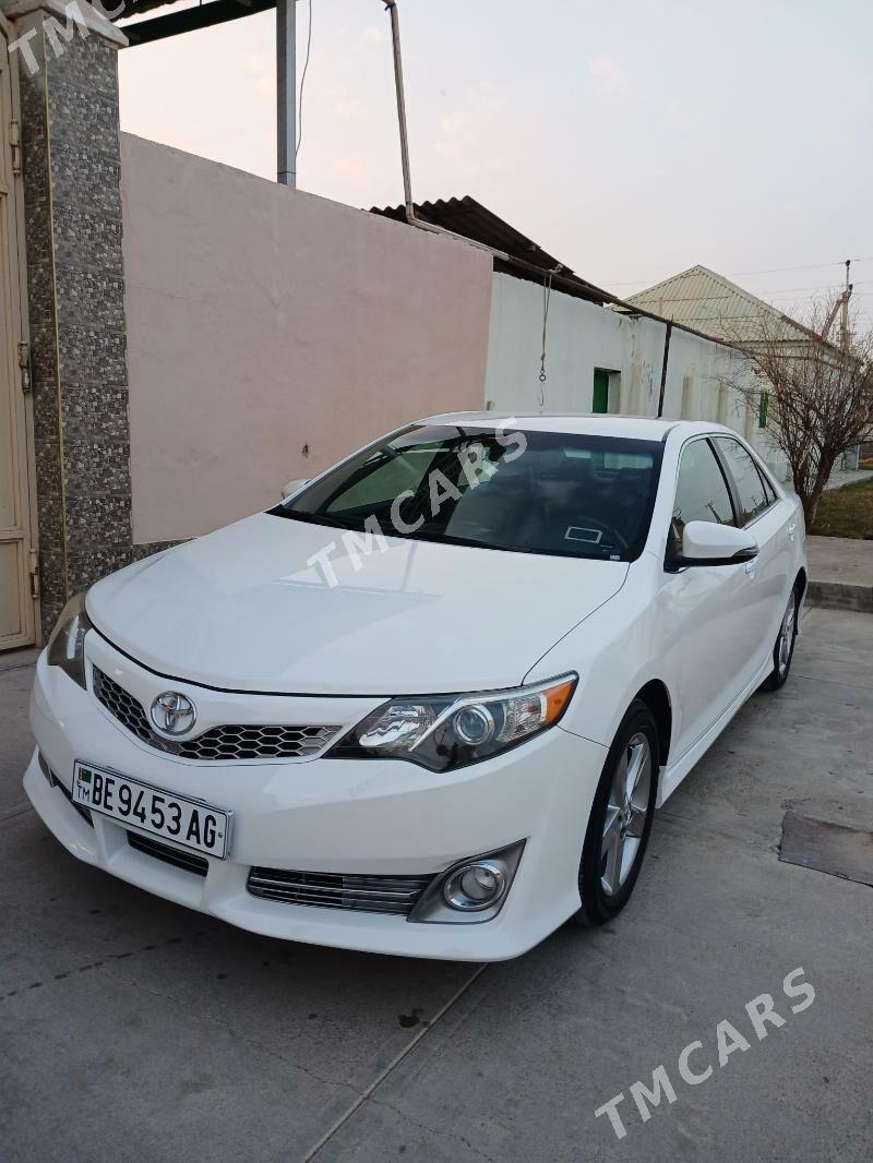 Toyota Camry 2014 - 250 000 TMT - Гарадамак Шор - img 2