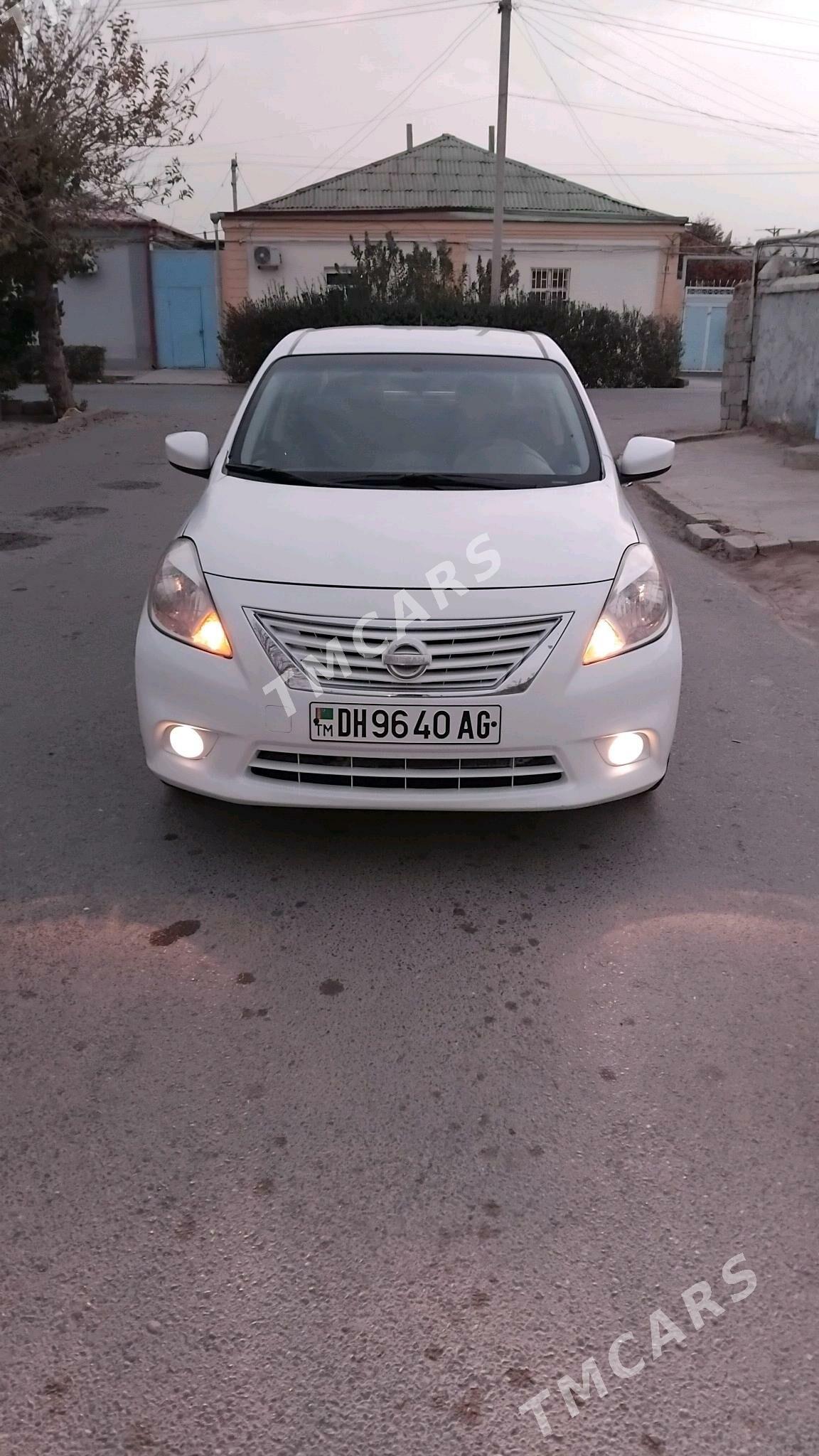 Nissan Versa 2014 - 100 000 TMT - Ашхабад - img 3