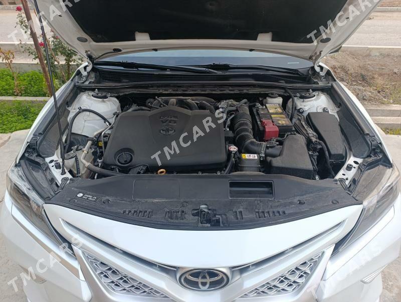 Toyota Camry 2022 - 400 000 TMT - Сакар - img 4