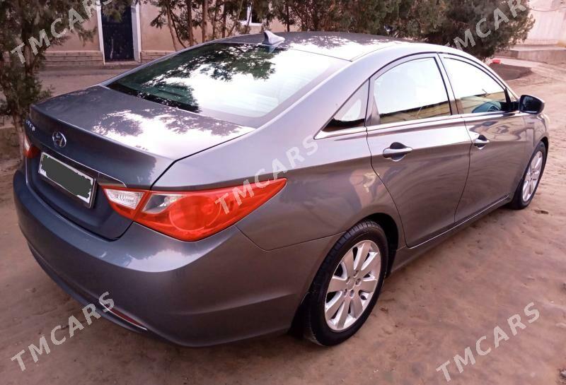 Hyundai Sonata 2011 - 130 000 TMT - Şabat etr. - img 3