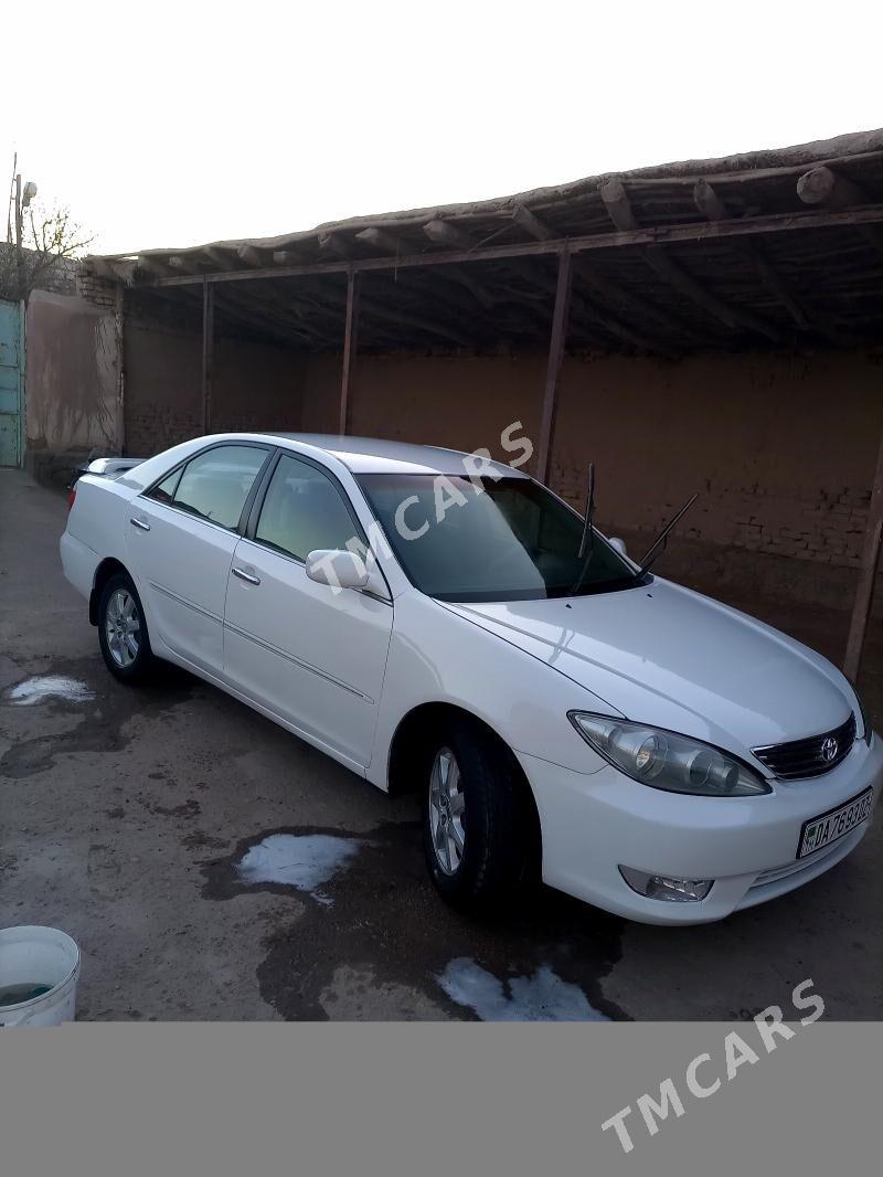 Toyota Camry 2004 - 128 000 TMT - Köneürgenç - img 2