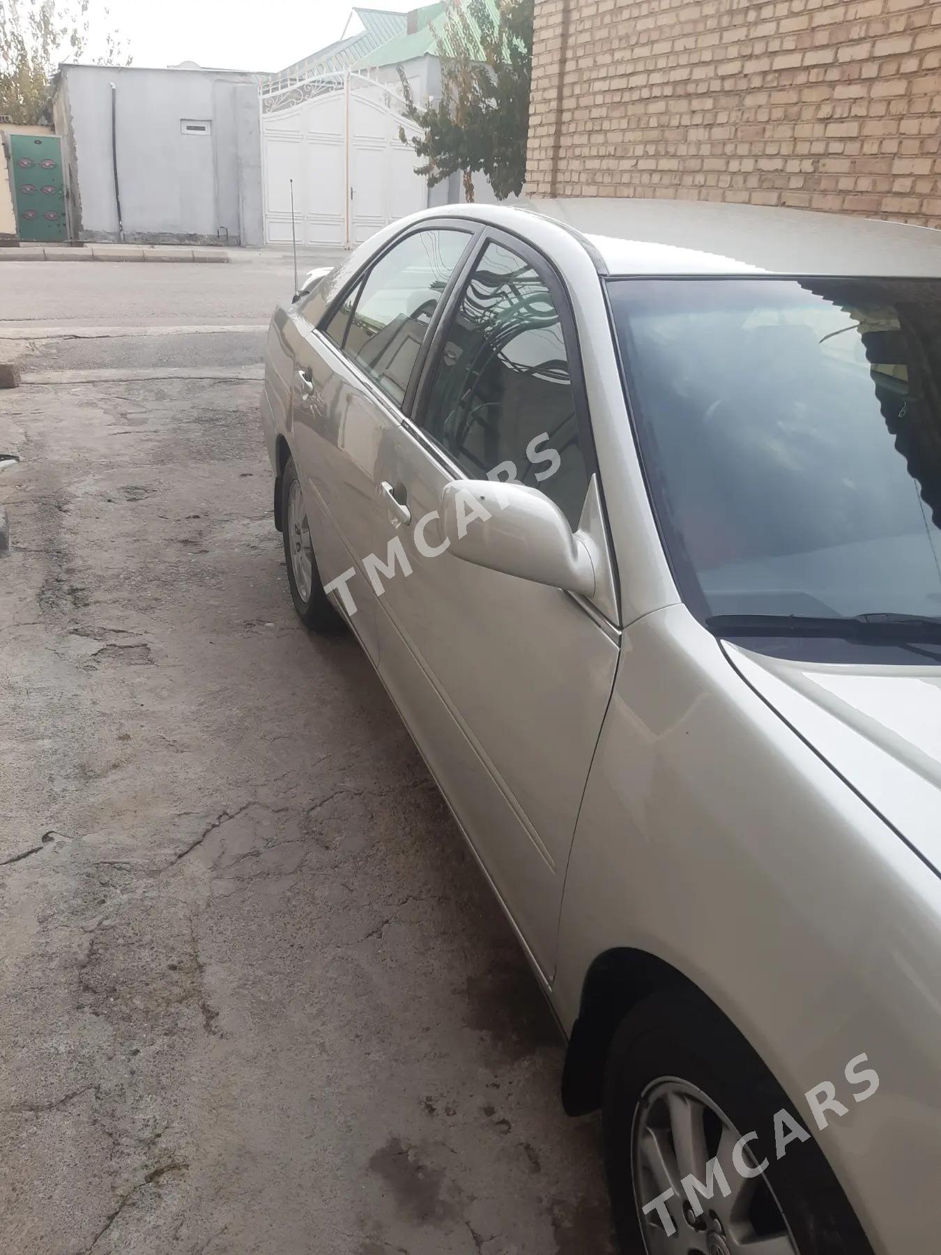 Toyota Camry 2004 - 150 000 TMT - Köneürgenç - img 3