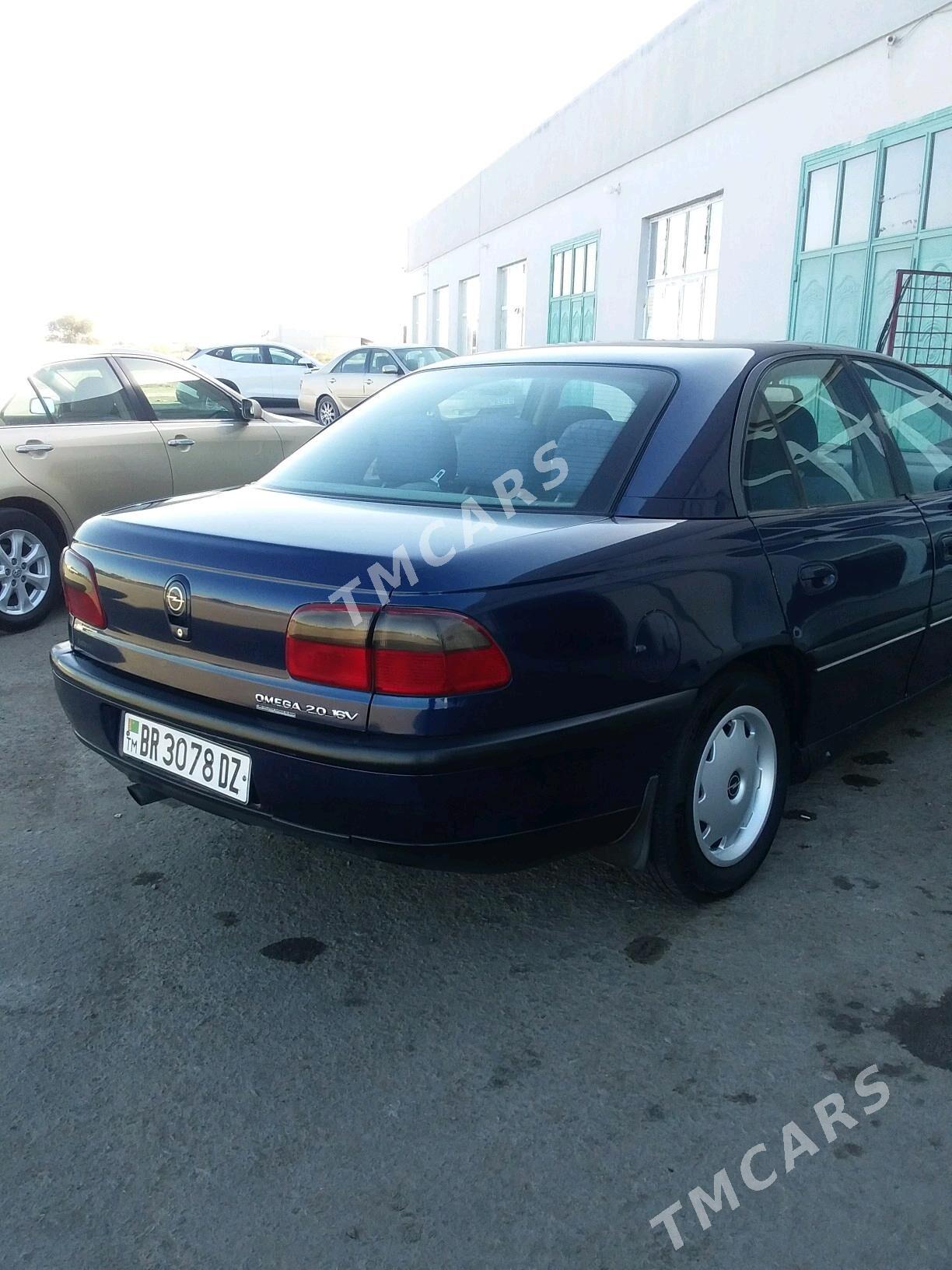 Opel Omega 1995 - 40 000 TMT - Şabat etr. - img 5