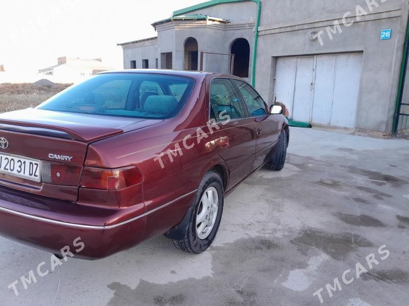 Toyota Camry 2001 - 123 000 TMT - Daşoguz - img 3