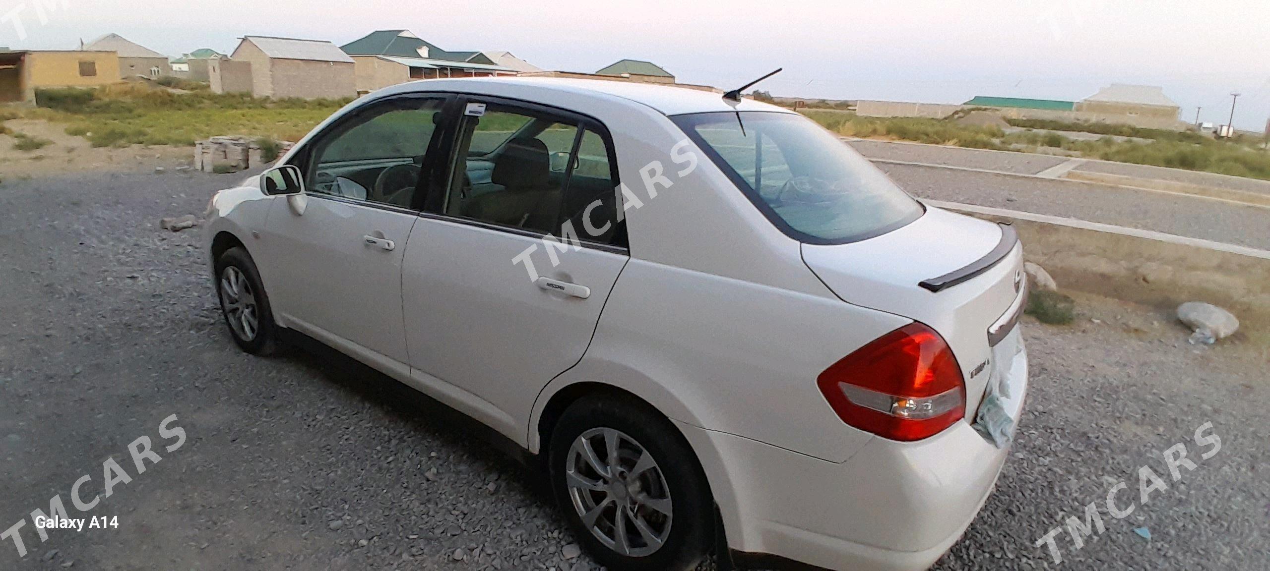 Nissan Tiida 2005 - 90 000 TMT - Гёкдепе - img 2