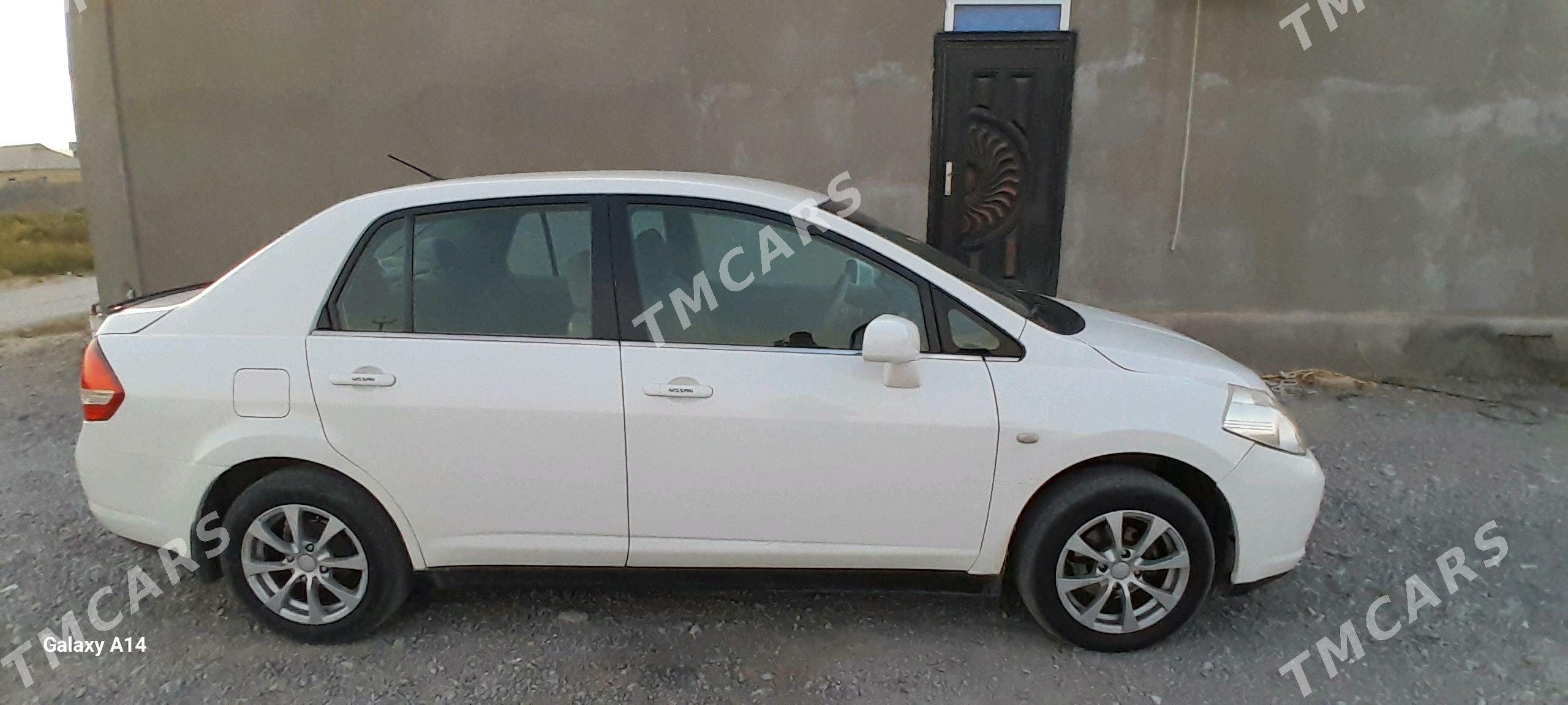 Nissan Tiida 2005 - 90 000 TMT - Гёкдепе - img 4