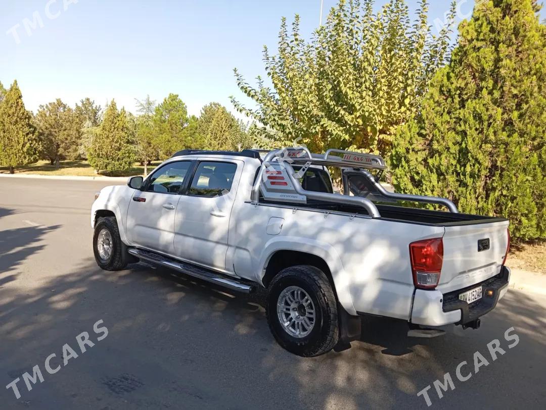 Toyota Tacoma 2016 - 310 000 TMT - Aşgabat - img 9