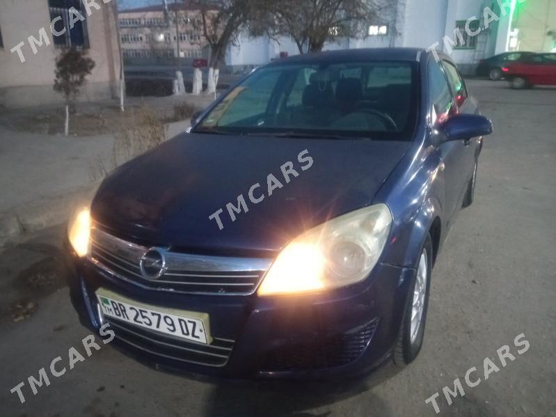 Opel Astra 2009 - 70 000 TMT - Daşoguz - img 3