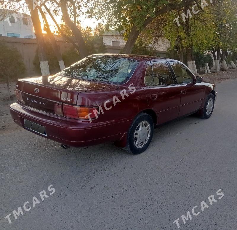 Toyota Camry 1994 - 75 000 TMT - Мары - img 4