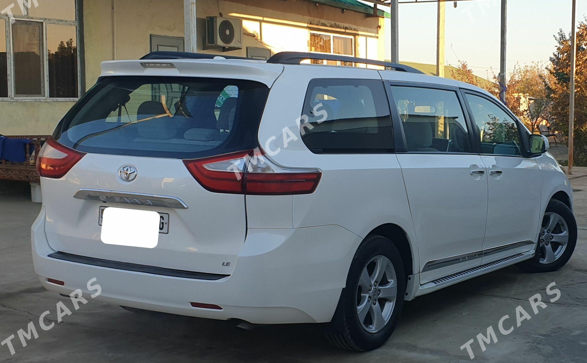 Toyota Sienna 2017 - 310 000 TMT - Aşgabat - img 5