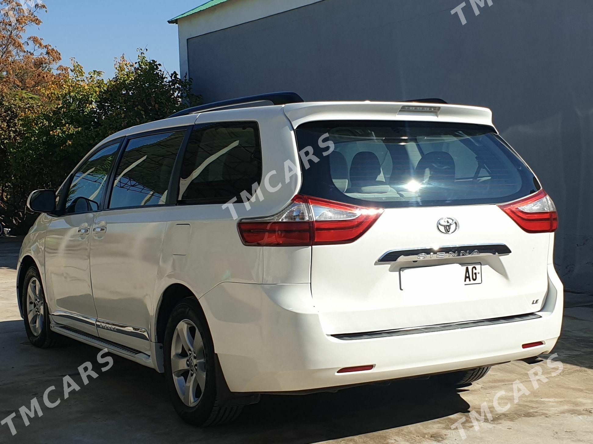 Toyota Sienna 2017 - 310 000 TMT - Aşgabat - img 6