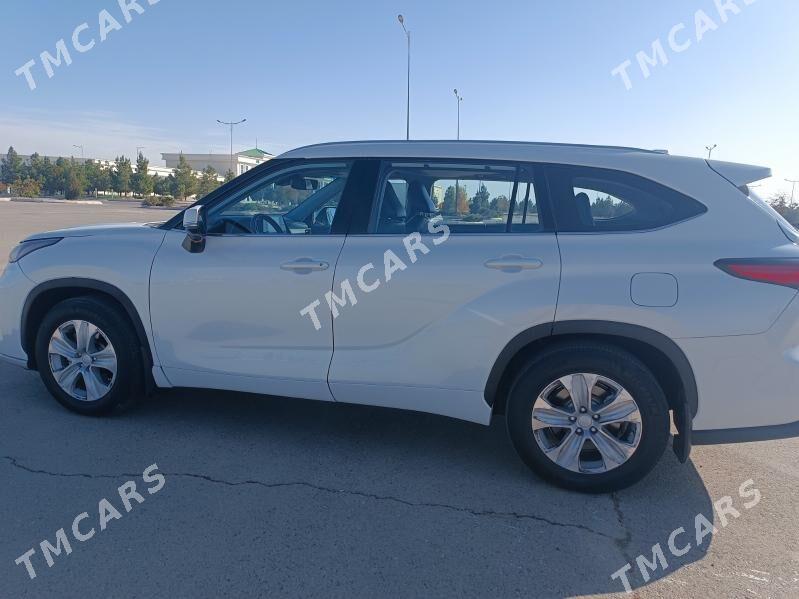 Toyota Highlander 2022 - 556 000 TMT - Туркменабат - img 2