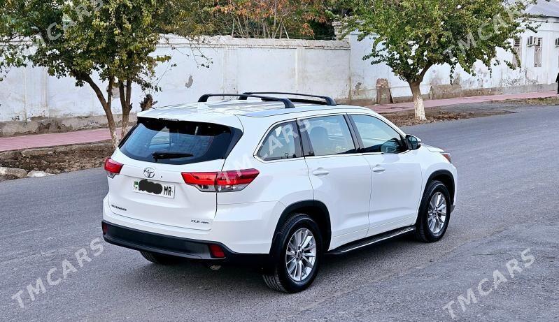 Toyota Highlander 2017 - 422 000 TMT - Мары - img 4