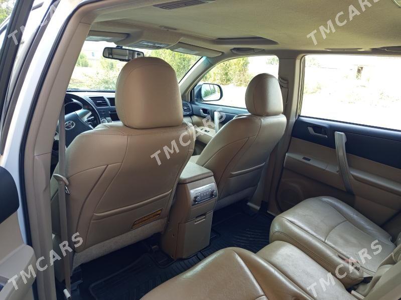 Toyota Highlander 2012 - 320 000 TMT - Мары - img 4