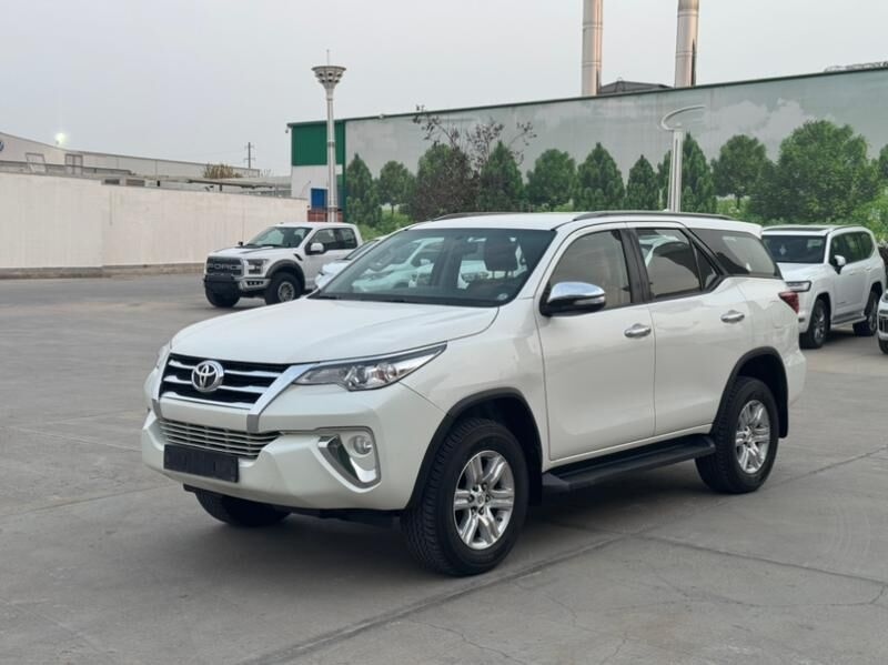 Toyota Fortuner 2018 - 460 000 TMT - 11 mkr - img 3