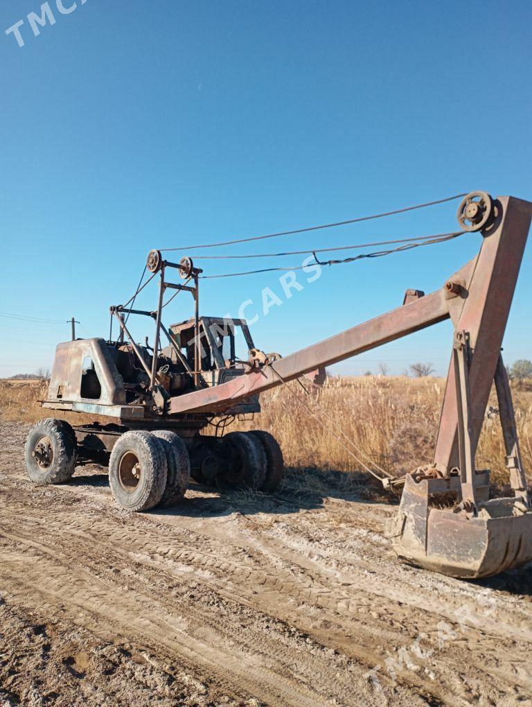 MTZ 80 1990 - 30 000 TMT - Boldumsaz - img 3