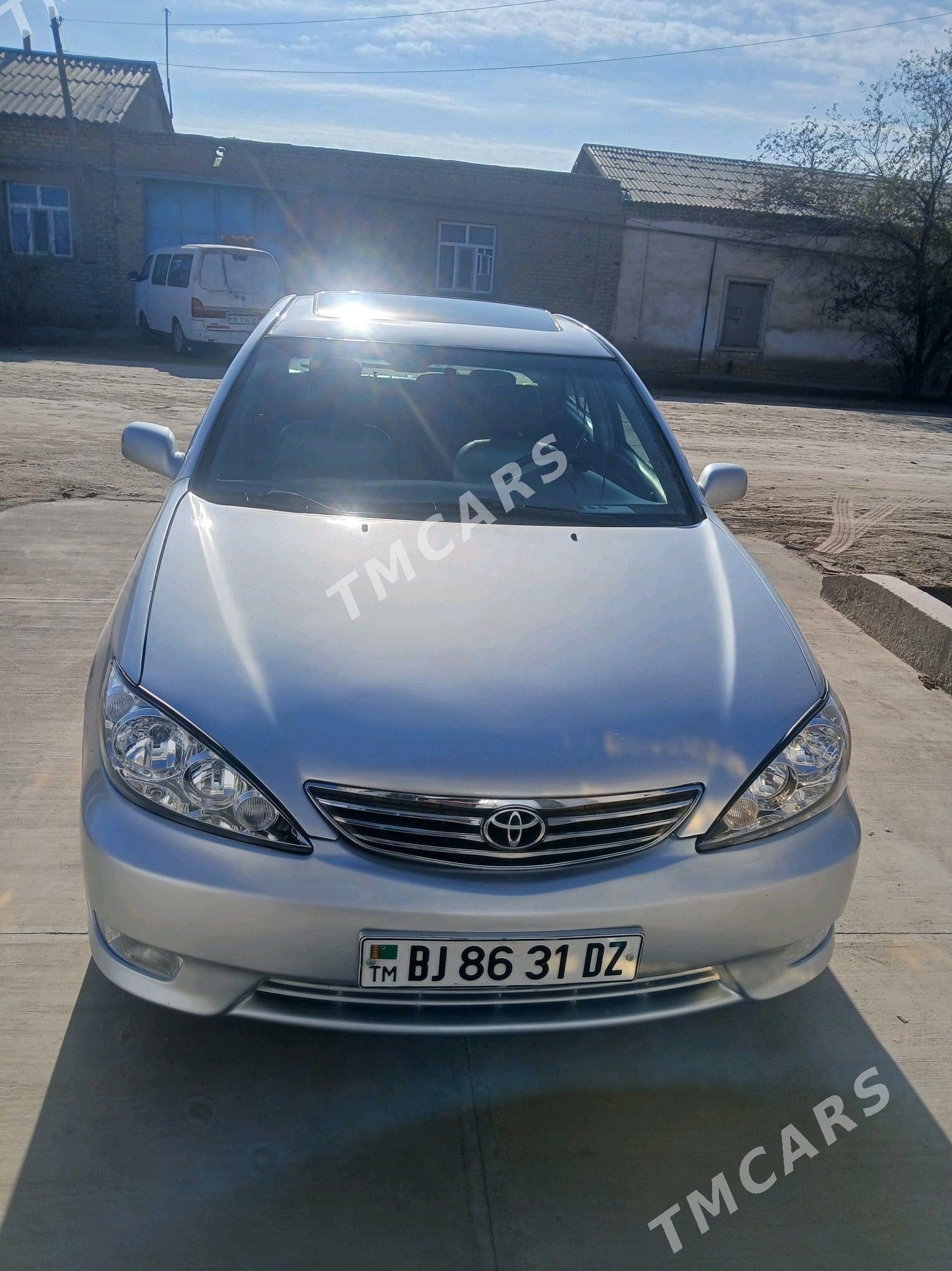 Toyota Camry 2002 - 133 000 TMT - Акдепе - img 3