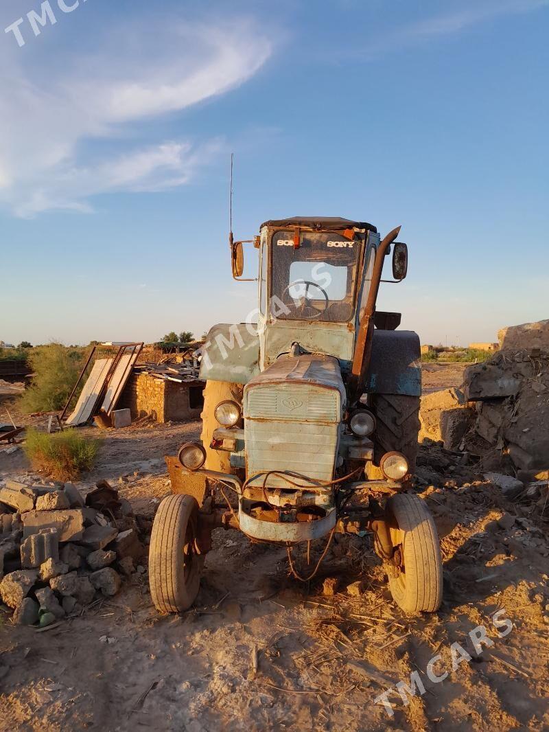 MTZ T-28 1987 - 30 000 TMT - Ruhubelent etraby - img 2