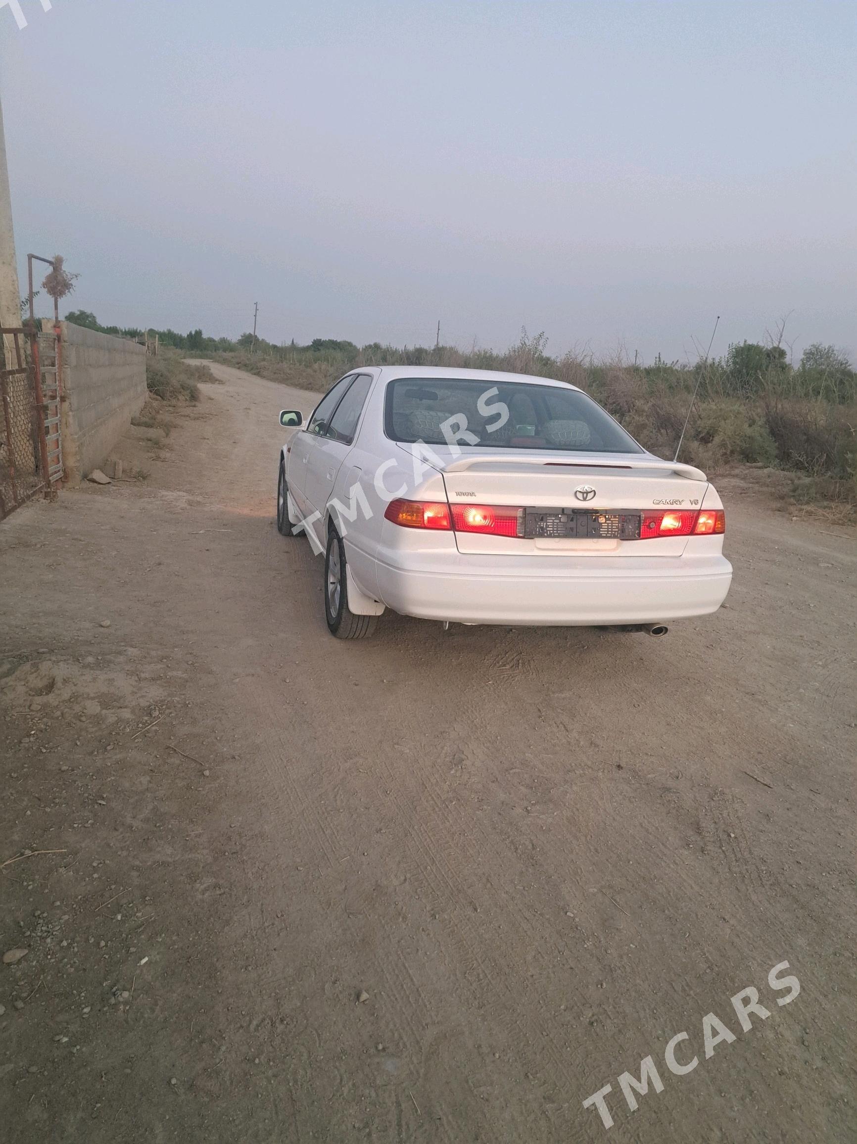 Toyota Camry 1999 - 125 000 TMT - Махтумкули - img 2