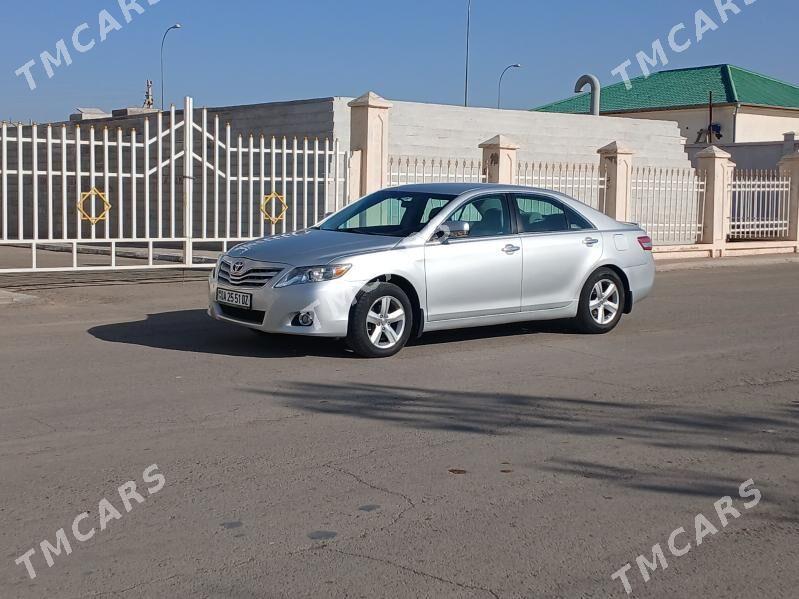 Toyota Camry 2010 - 165 000 TMT - Gubadag - img 2