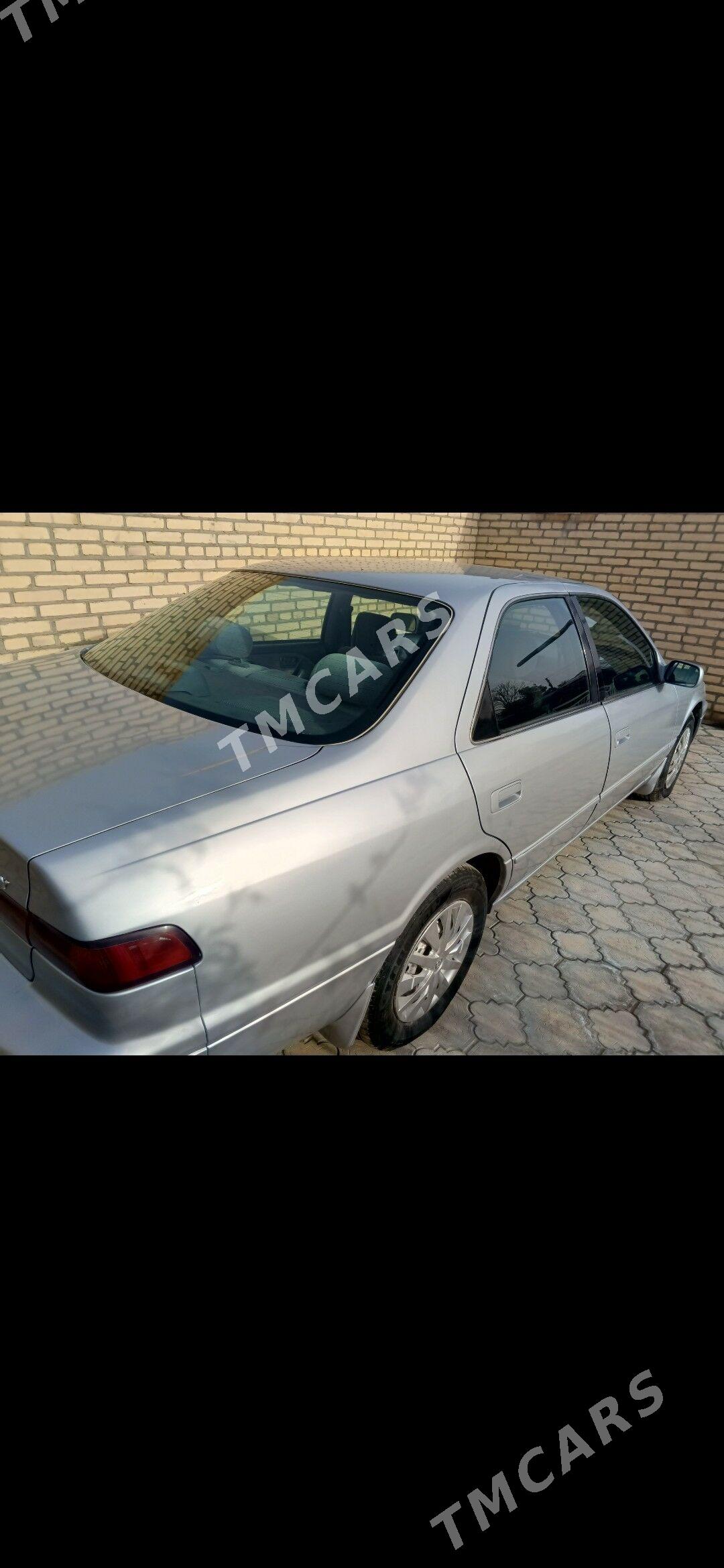 Toyota Camry 1998 - 100 000 TMT - Халач - img 3