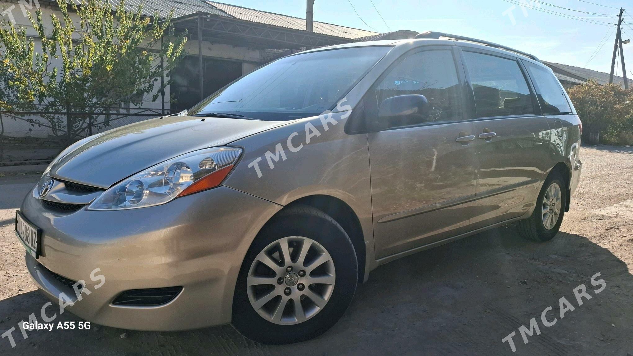 Toyota Sienna 2008 - 190 000 TMT - Daşoguz - img 2