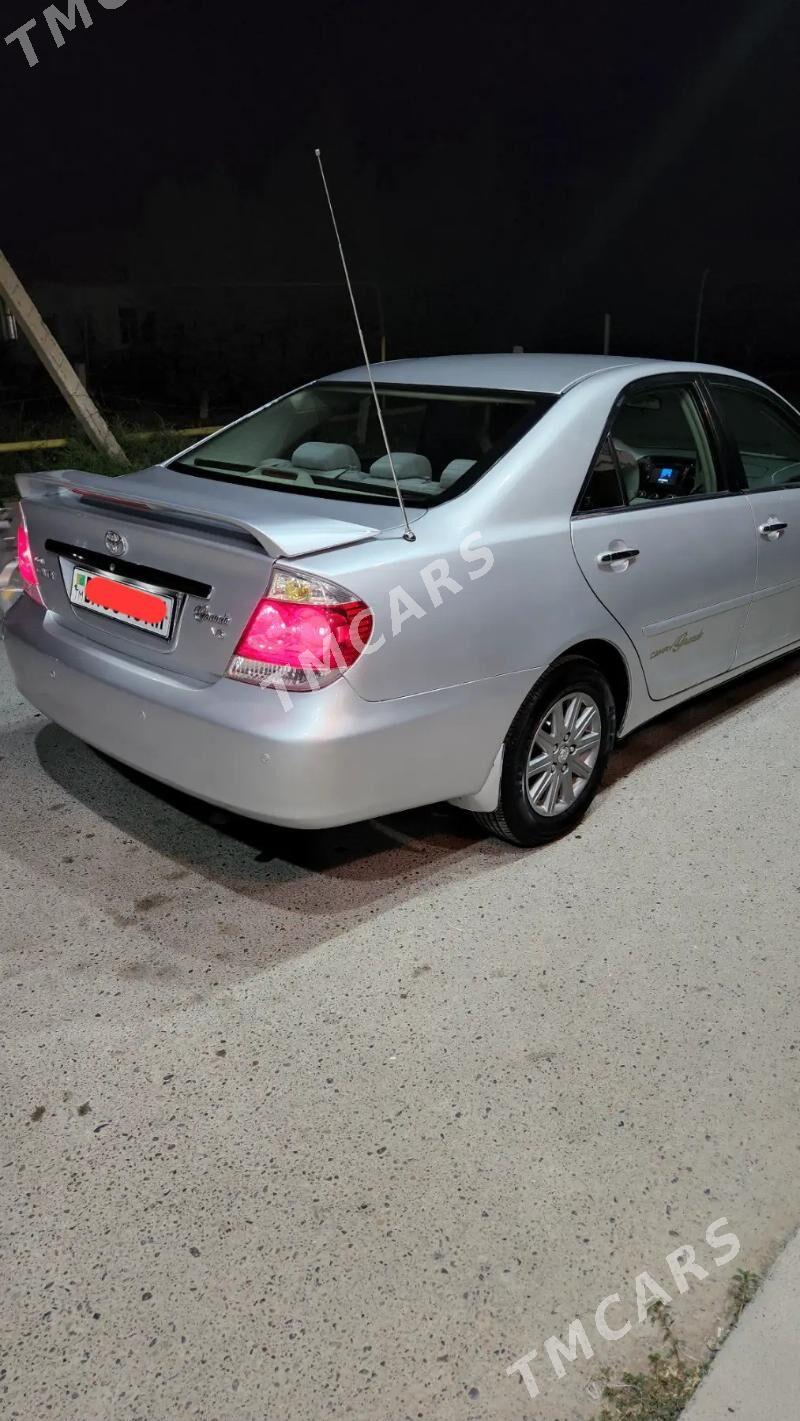 Toyota Camry 2005 - 160 000 TMT - Фарап - img 2