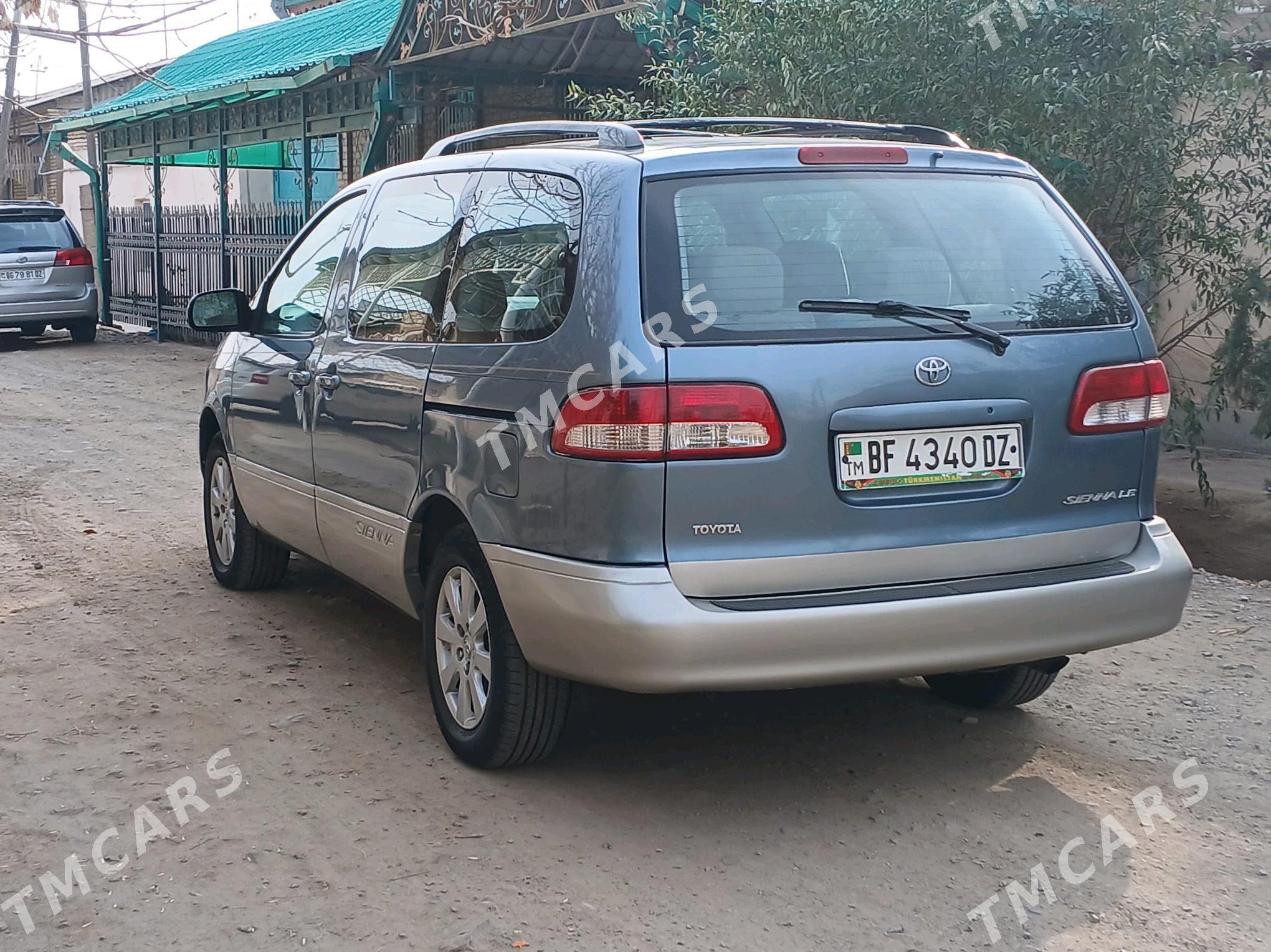 Toyota Sienna 2002 - 140 000 TMT - Губадаг - img 6