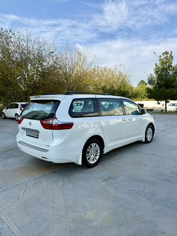 Toyota Sienna 2017 - 310 000 TMT - Ашхабад - img 4