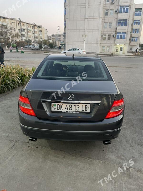 Mercedes-Benz C300 2010 - 180 000 TMT - Туркменабат - img 3