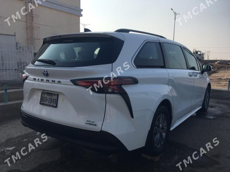 Toyota Sienna 2021 - 610 000 TMT - Туркменабат - img 6