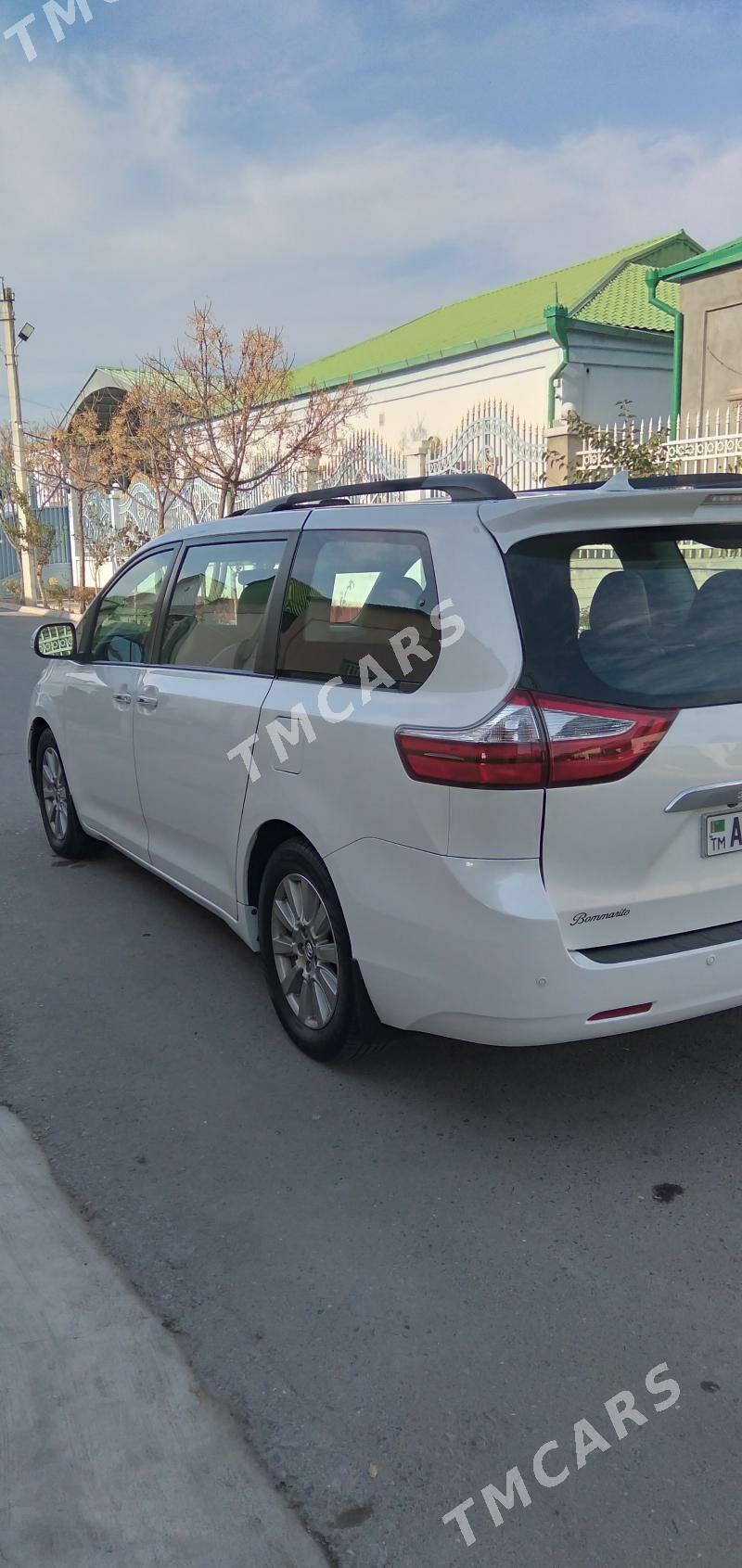 Toyota Sienna 2017 - 540 000 TMT - Ашхабад - img 2