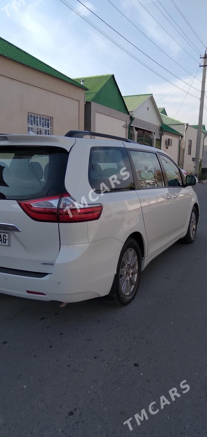 Toyota Sienna 2017 - 540 000 TMT - Ашхабад - img 4