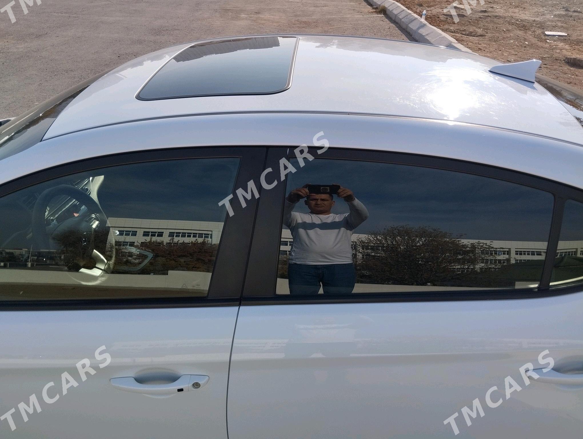 Hyundai Elantra 2018 - 260 000 TMT - Aşgabat - img 5