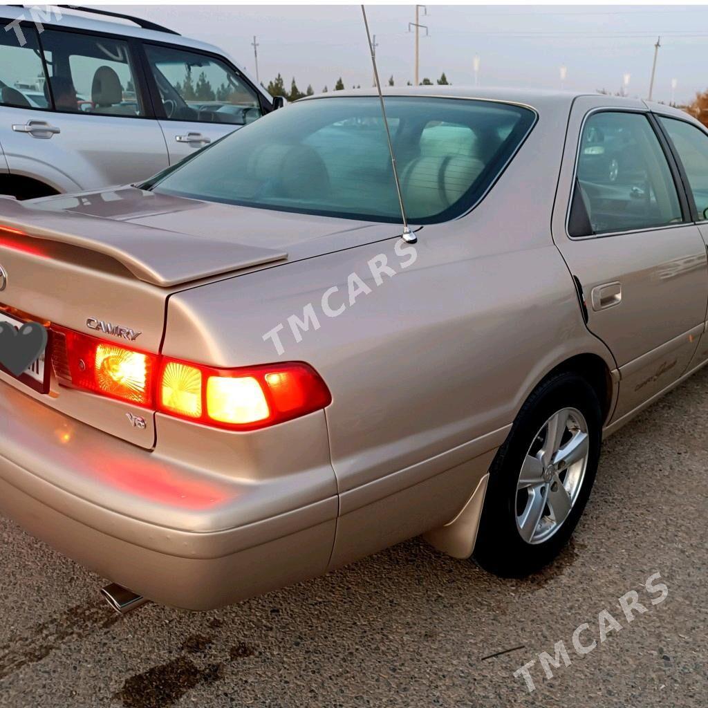 Toyota Camry 2000 - 125 000 TMT - Векильбазар - img 3