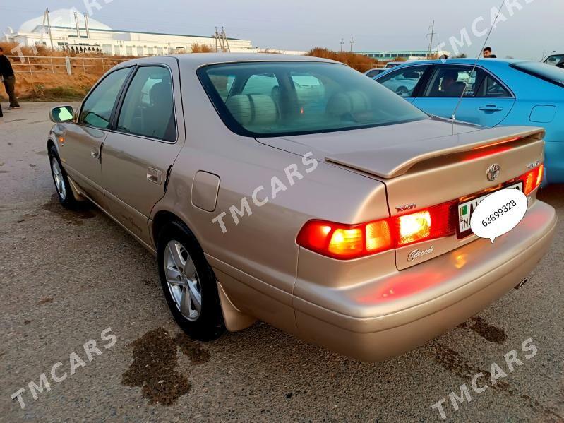 Toyota Camry 2000 - 125 000 TMT - Векильбазар - img 8