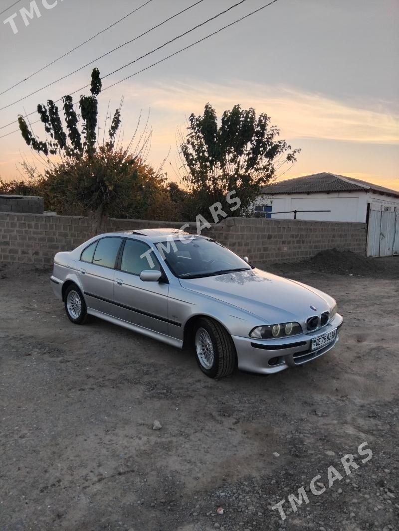 BMW E39 2001 - 105 000 TMT - Туркменбаши - img 4