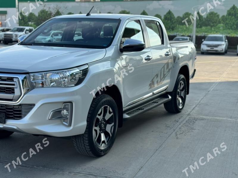 Toyota Hilux 2018 - 550 000 TMT - Aýtakow (Oguzhan köç.) - img 4