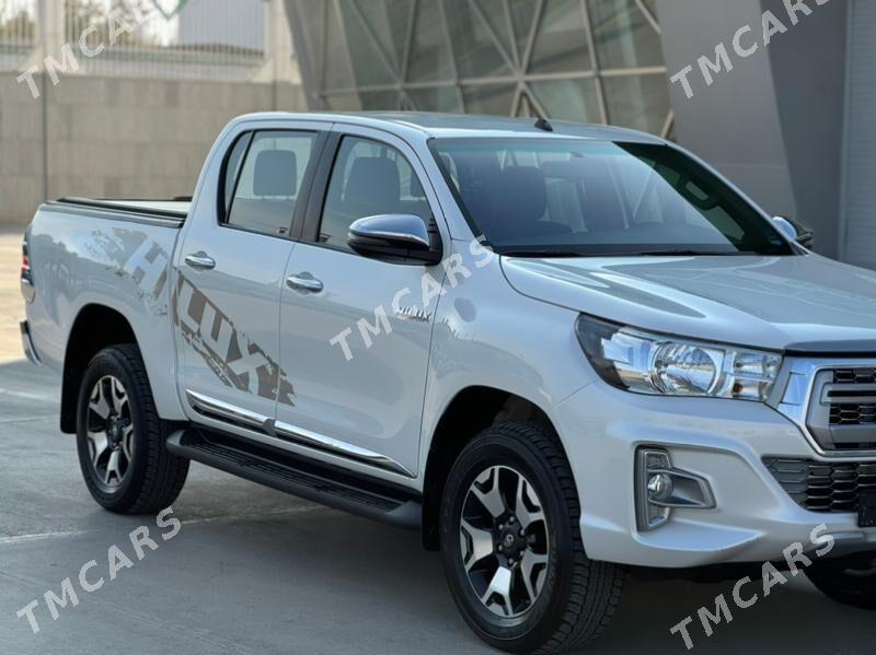 Toyota Hilux 2018 - 550 000 TMT - Aýtakow (Oguzhan köç.) - img 3