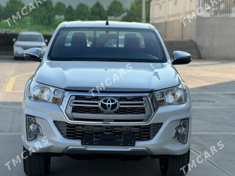 Toyota Hilux 2018 - 550 000 TMT - Aýtakow (Oguzhan köç.) - img 2