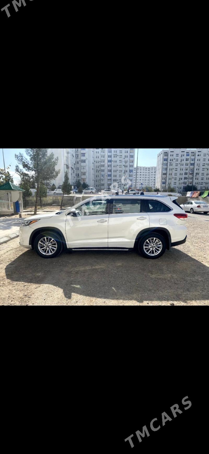 Toyota Highlander 2018 - 360 000 TMT - Aşgabat - img 2