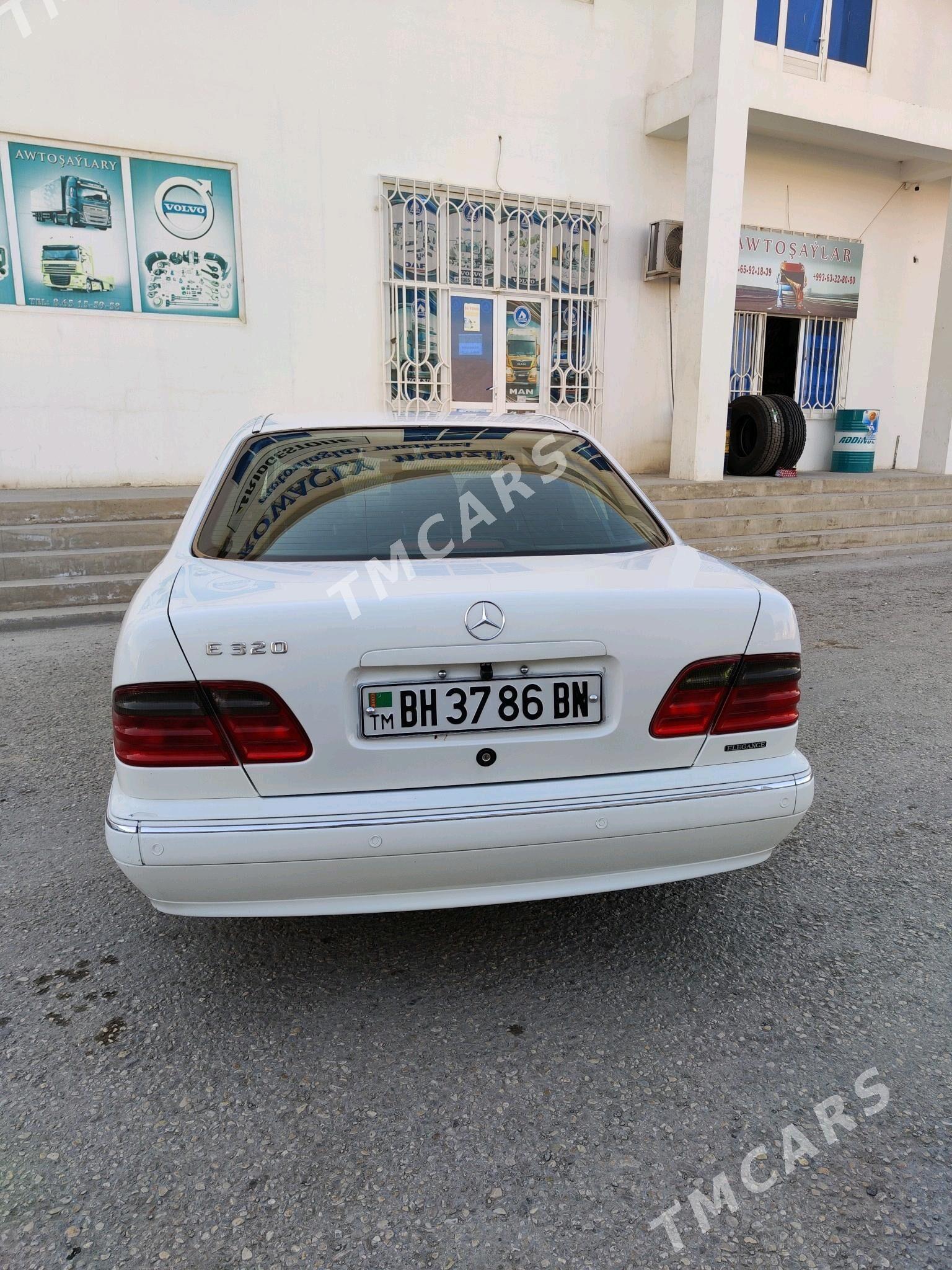 Mercedes-Benz E320 2001 - 110 000 TMT - Balkanabat - img 3