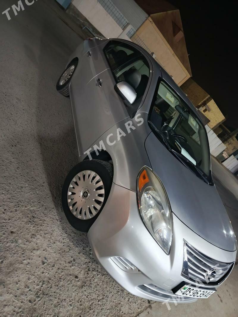 Nissan Versa 2011 - 115 000 TMT - Чоганлы - img 2